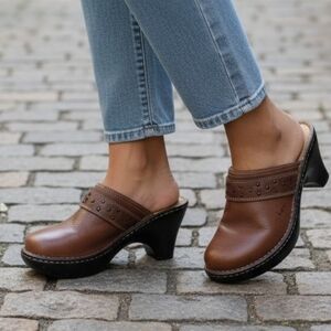 Boc Women's Leather Mules/Clogs